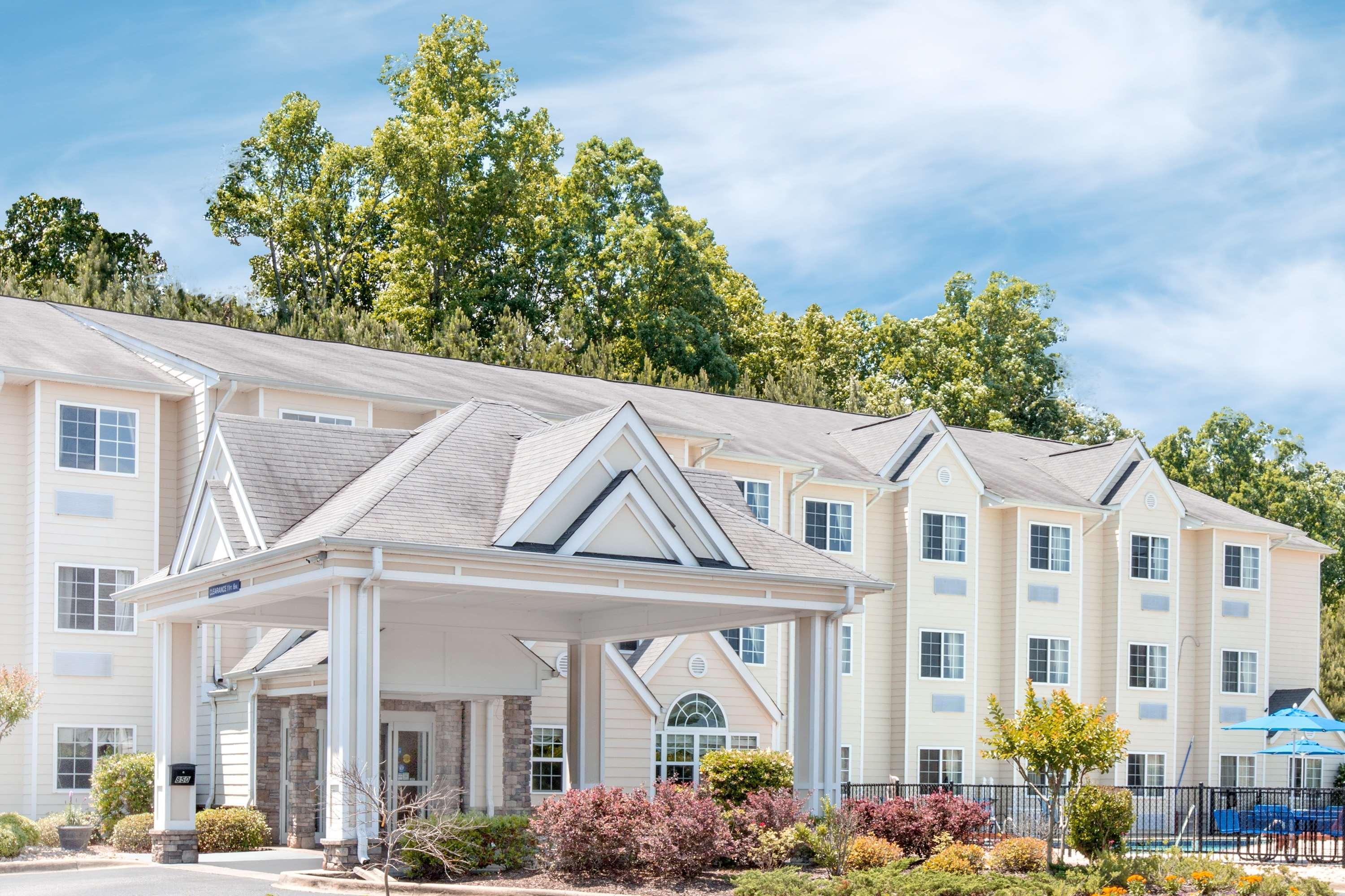 Microtel Inn & Suites By Wyndham Gardendale Екстериор снимка