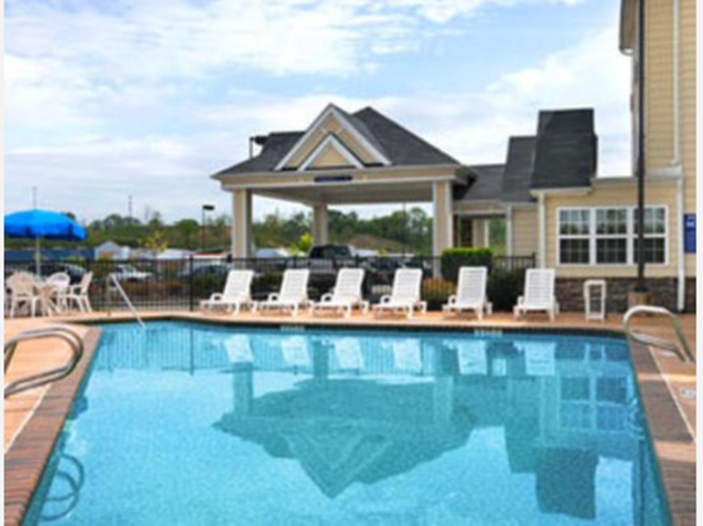 Microtel Inn & Suites By Wyndham Gardendale Съоръжения снимка